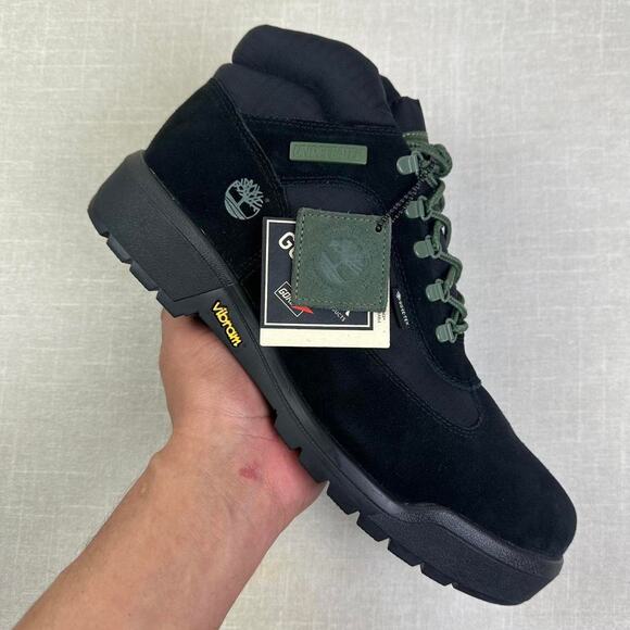 ? Undefeated x Timberland Field Boot GTX Black Suede 13M main image 6